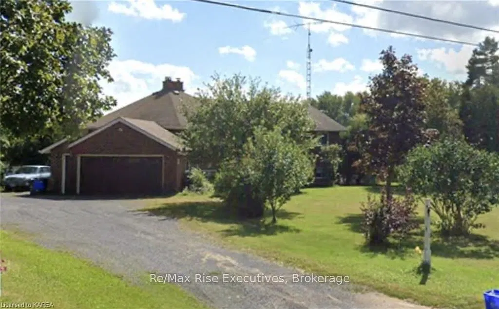 5 bed, $2,700 — Photo 3