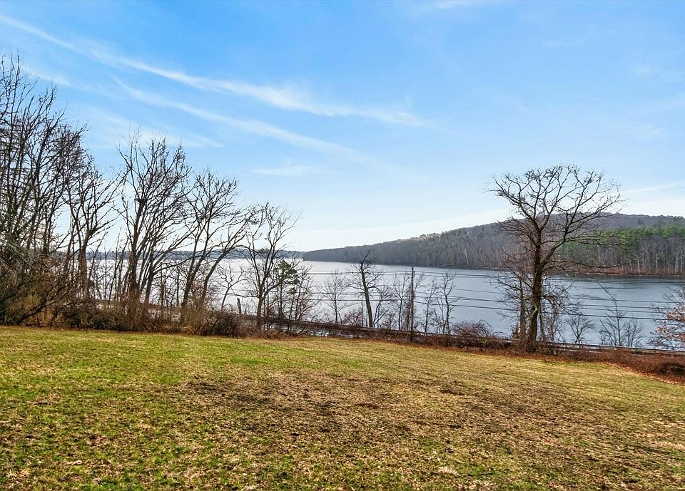 1st image of 1785 Great Pond Rd