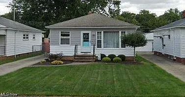 2618 Center Dr photo 1