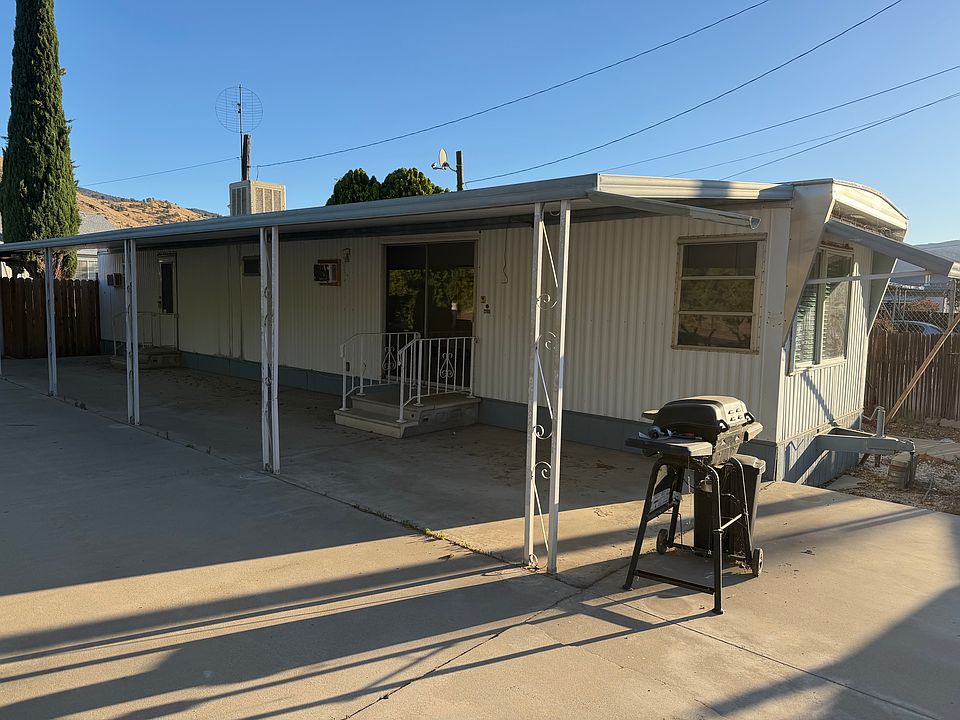 2nd image of 2411 Ronita Ln