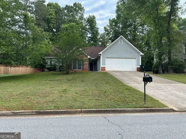 3374 Mosswood Ln, Rex, GA 30273
