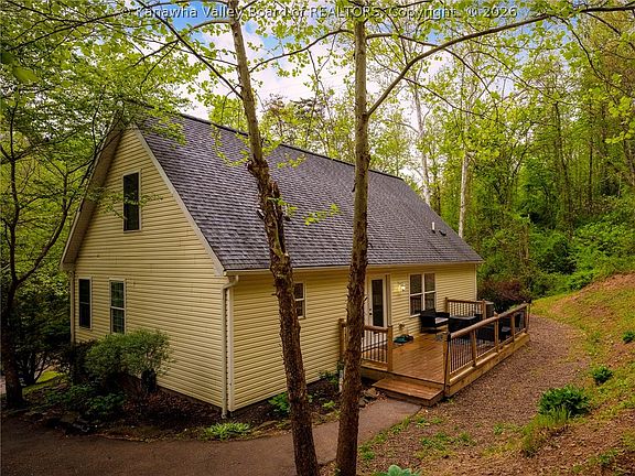 2nd image of 567 Cane Fork Ln