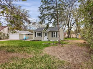 1025 90th Ave NE, Blaine, MN 55434