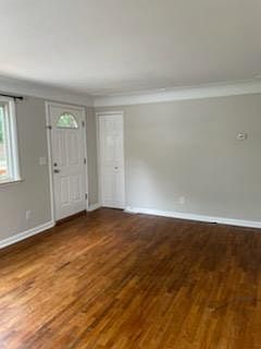 5th image of 405 Marston St