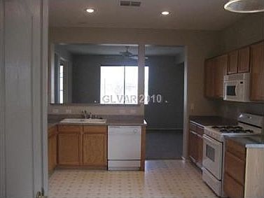 4th image of 1493 Ashfield Valley Ave
