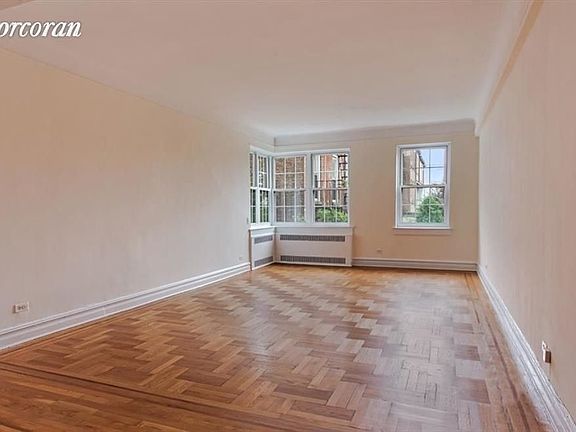 5th image of 225 Sterling Pl APT 4L