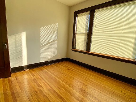 5th image of 7152 S Claremont Ave #2