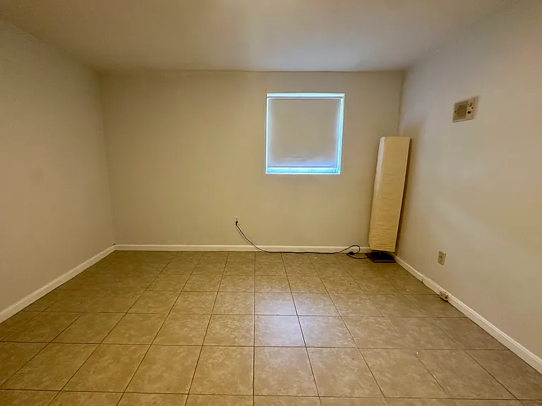 7501 Elmore Ln — Photo 5