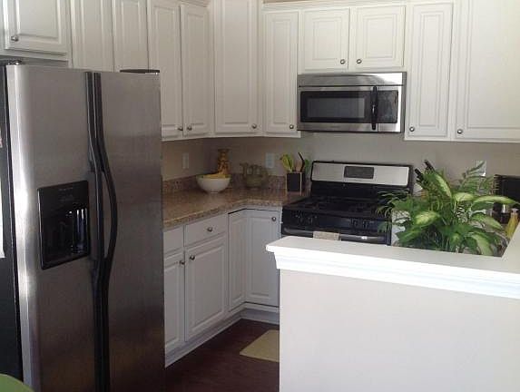 2nd image of 1153 Park Dr