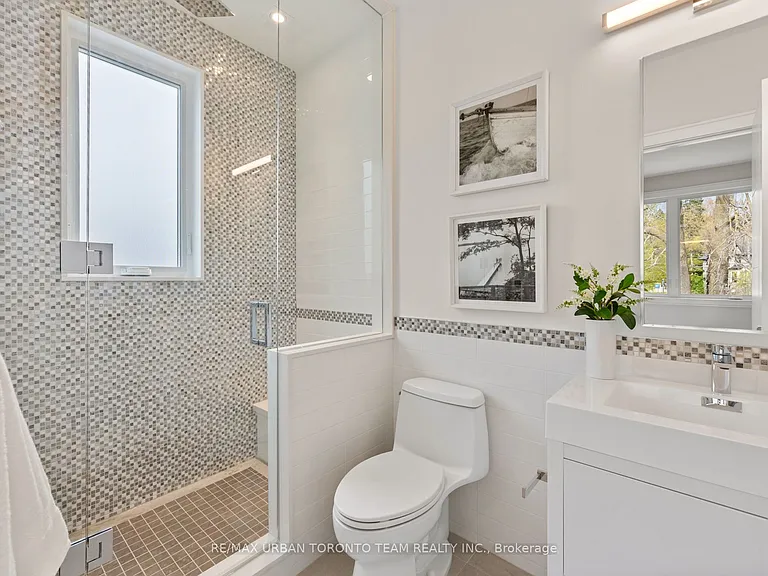 4 Drake Cres — Photo 23