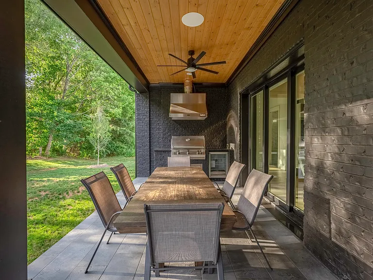 10119 Laurier Ln — Photo 27