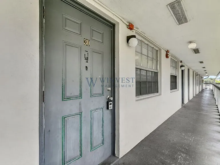 Presidential View Apartments — Photo 49