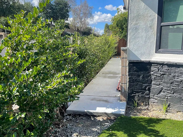 4635 Kraft Ave — Photo 9