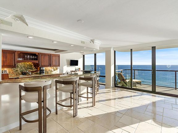 3rd image of 250 S Ocean Boulevard #14e