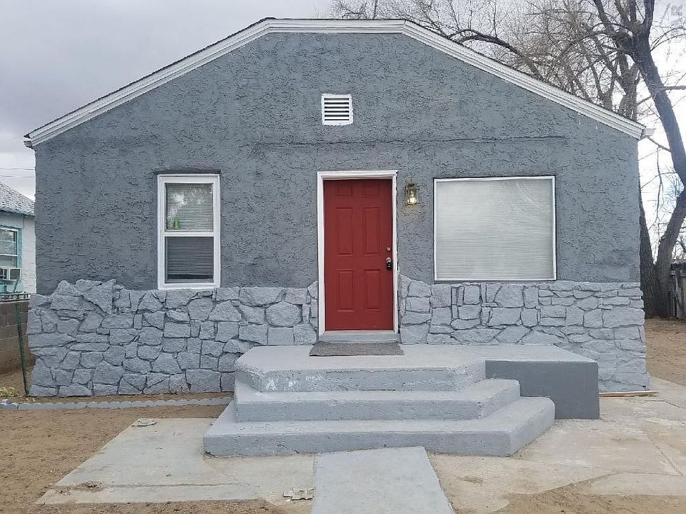 1st image of 1410 E River St