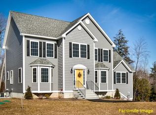 13 Cricket Ridge Dr, Windham, NH 03087