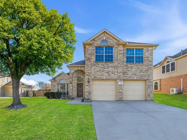 1217 Black Hawk Dr, Haslet, TX 76052
