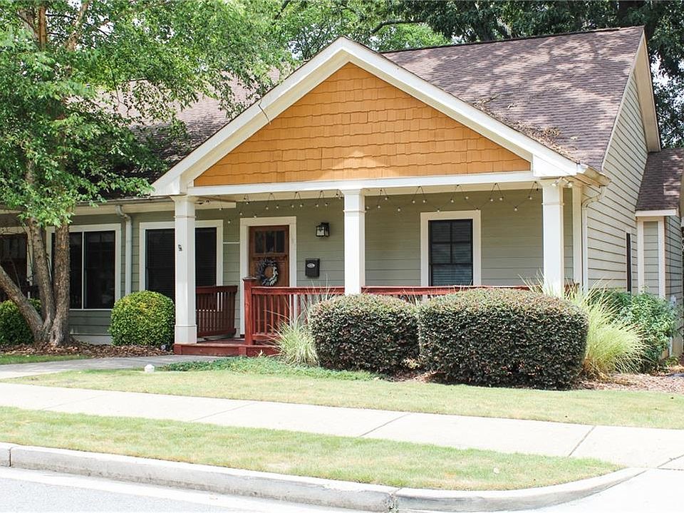 1st image of 683 Frasier Cir SE