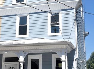 217 W Union St, Burlington, NJ 08016