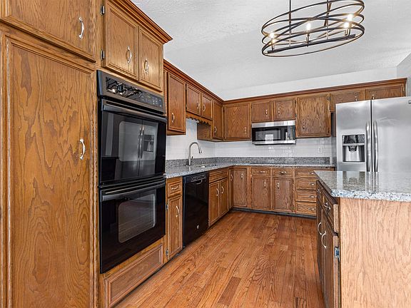 5th image of 11738 Southgate Rd