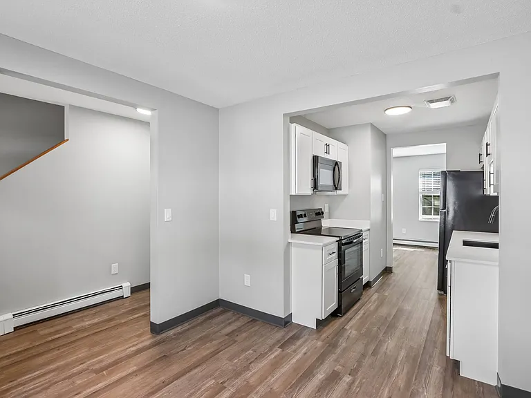 Eastgate Apartments — Photo 16