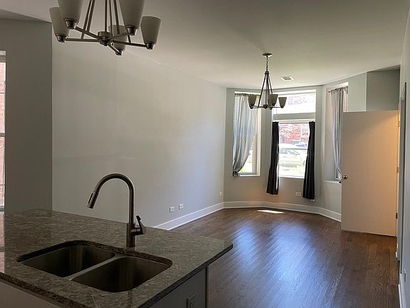 4th image of 3634 S Hamilton Ave #B