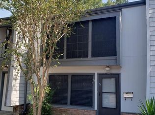 10214 Beekman Place Dr, Houston, TX 77043