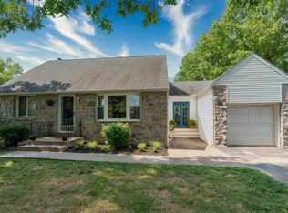 1862 E Cedarville Rd, Pottstown, PA 19465