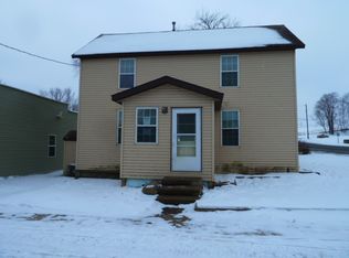350 1st St, Roscoe, MN 56371