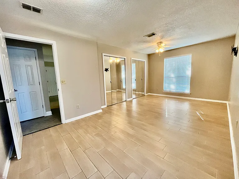 10287 Stallion Run Ct — Photo 15
