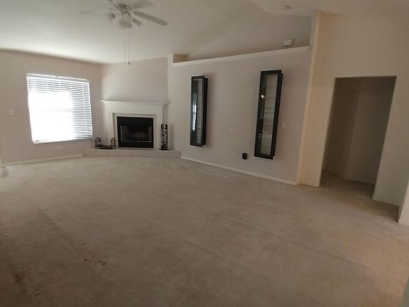 3rd image of 4028 SE 99th Ln