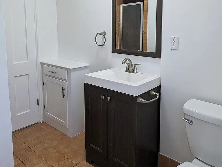 7675 Hollywood Blvd #10 — Photo 11