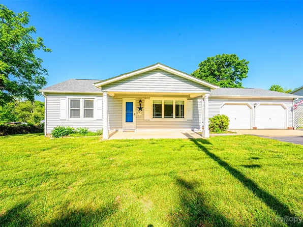 4125 Oxford Dr, Hudson, NC 28638