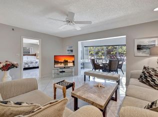 4270 NW 40th Street #302, Lauderdale Lakes, FL 33319