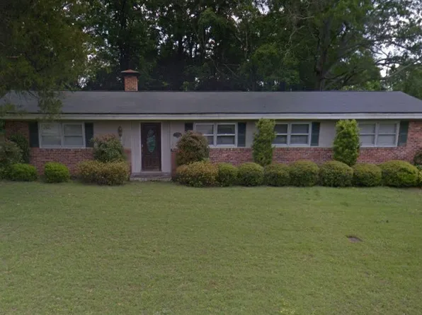 223 9th Ave, Eastman, GA 31023