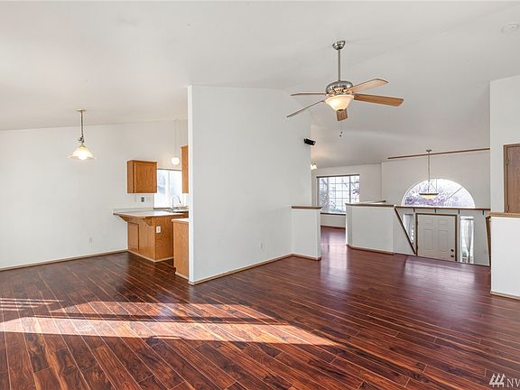 3rd image of 19411 79th Avenue Ct E