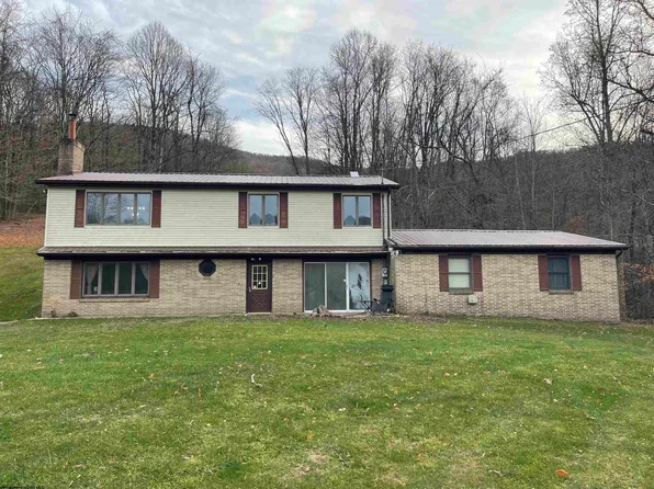 134 Hideaway Dr, Elkins, WV 26241