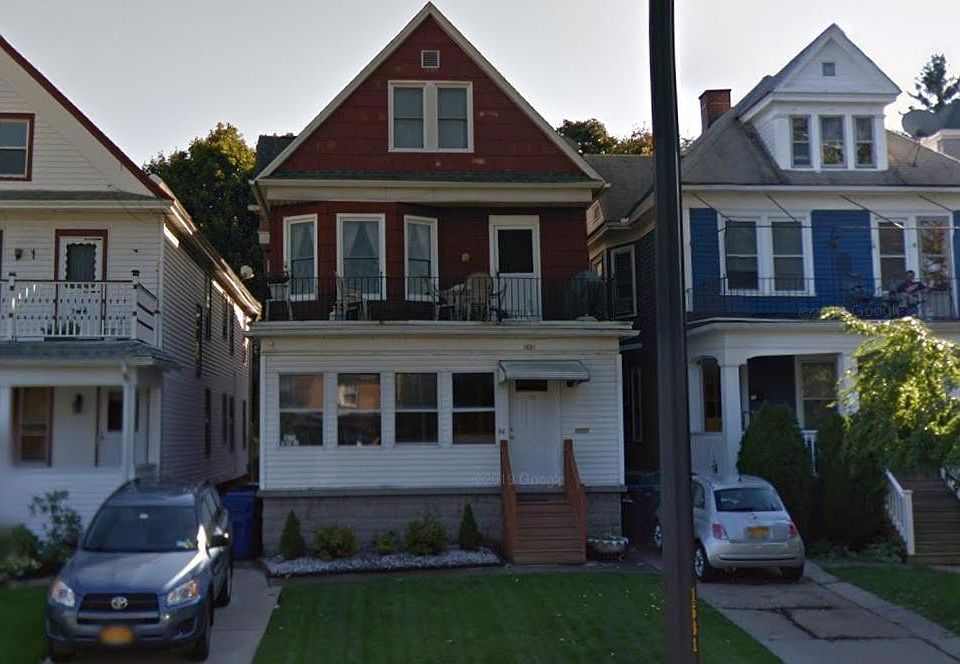 1st image of 1681 Amherst St #2