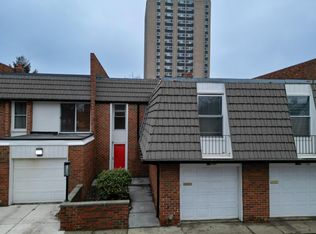 2146 Bryanston Crescent St, Detroit, MI 48207