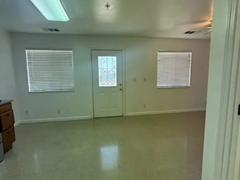 881 W El Monte Way — Photo 3