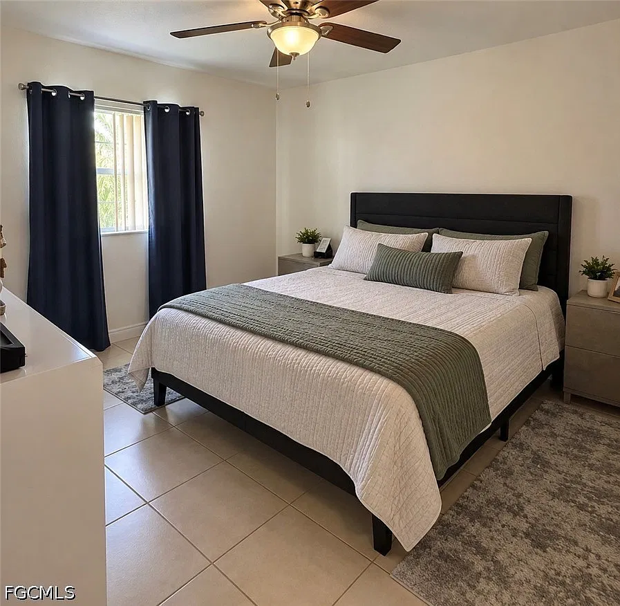 2 bed, 2.0 bath, 882 sqft, $1,300 — Photo 2