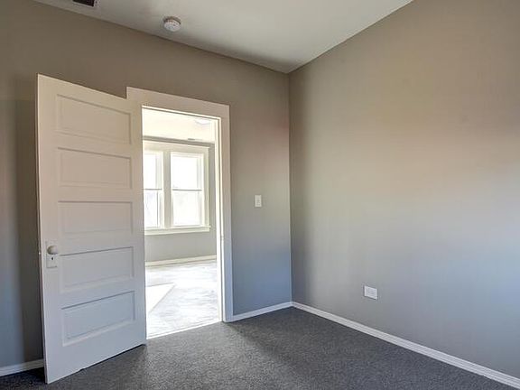 5th image of 3821 Deodar St
