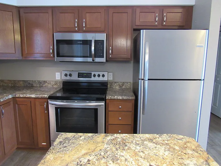 1247 Jeffries Rd — Photo 5