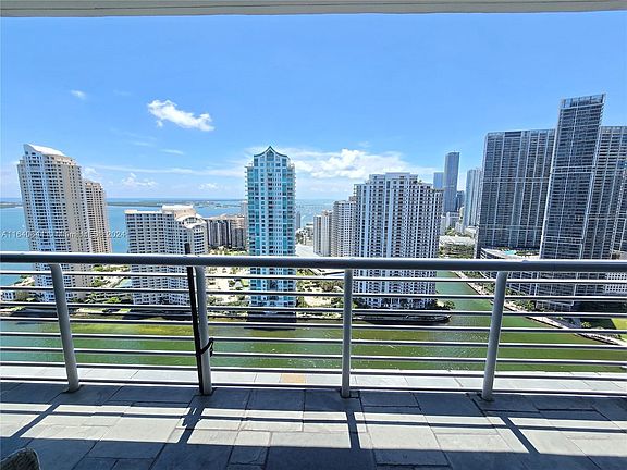 5th image of 325 Biscayne Blvd APT 3719