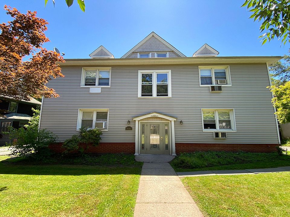 1st image of 44-46 Gates Ave Unit 4