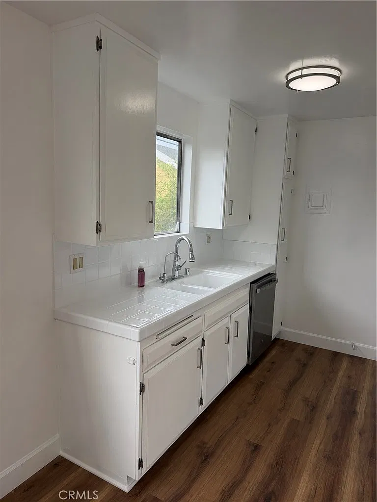 1 bed, 650 sqft, $2,500 — Photo 2