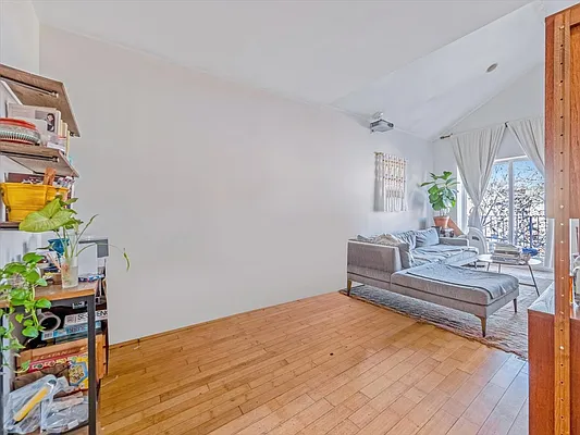 Sold by Peace of Mind Realty | media 58