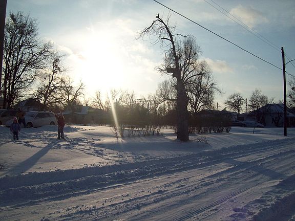 adjacent lot with driveway