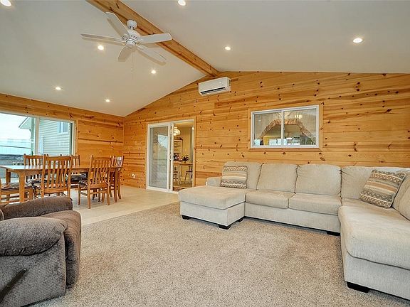 2nd image of 4218 Henderson Rd