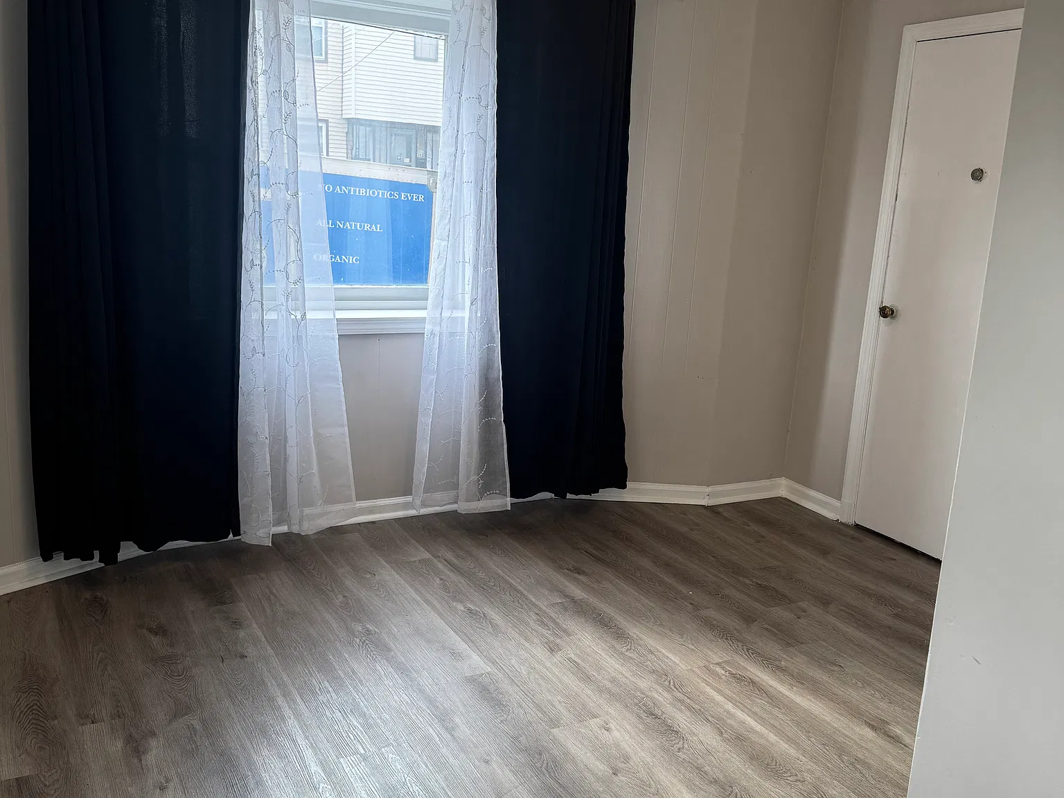 2 bed, $2,300 — Photo 4